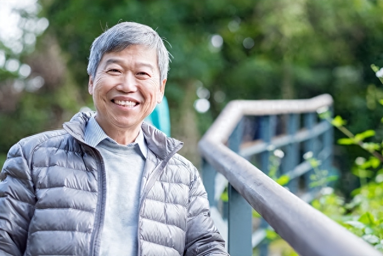 29岁女子与70岁男子相亲,46岁女子相亲70岁男子