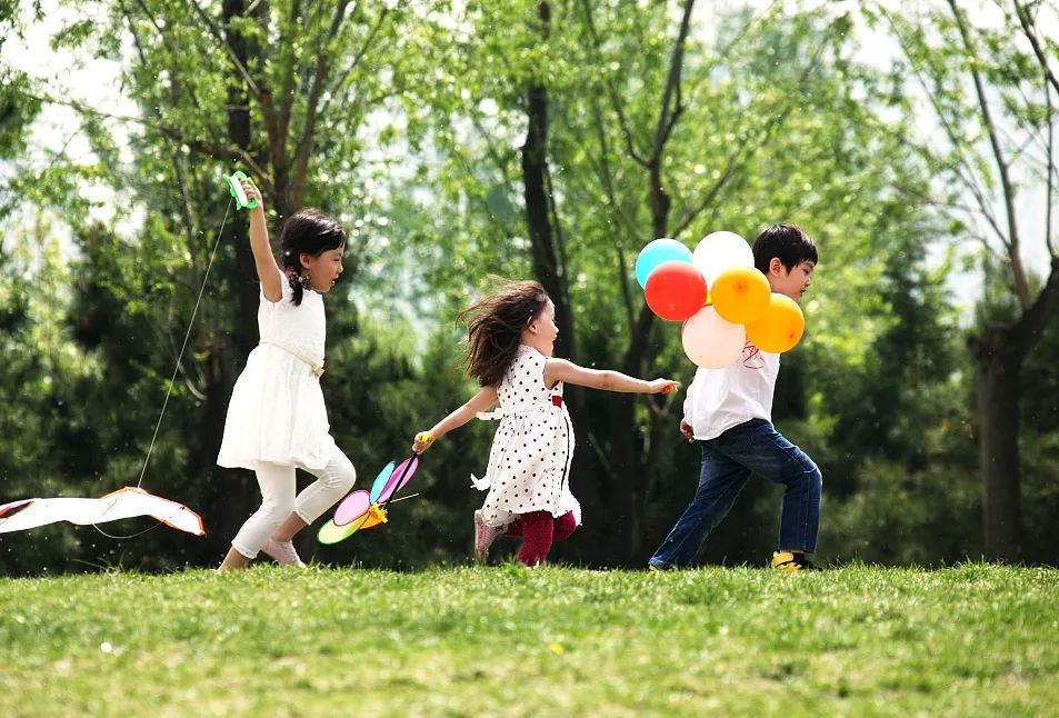 恒大销售火爆,佛山恒大郦湖城交付