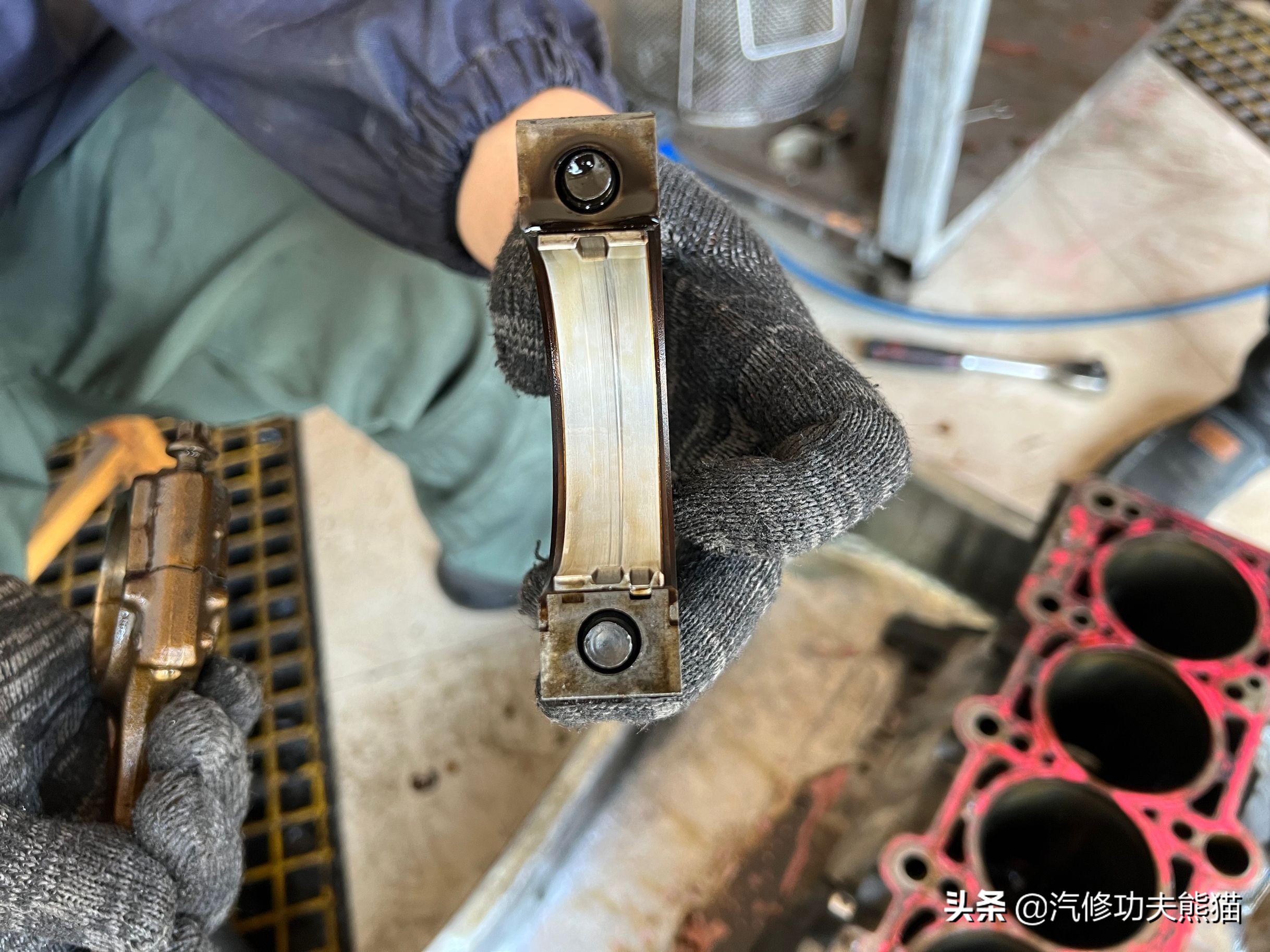 奥迪大众保时捷烧机油专修,2.0t奥迪a6烧机油吗