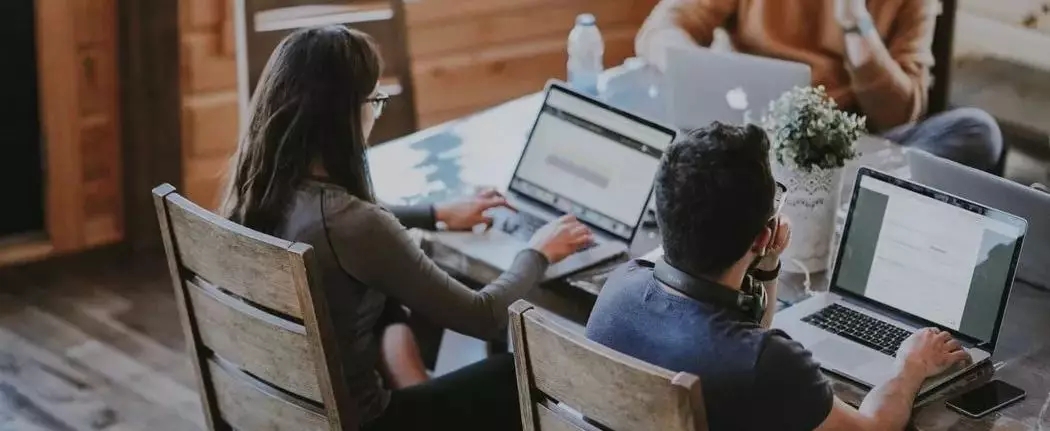 香港英国留学,英国留学pk香港留学