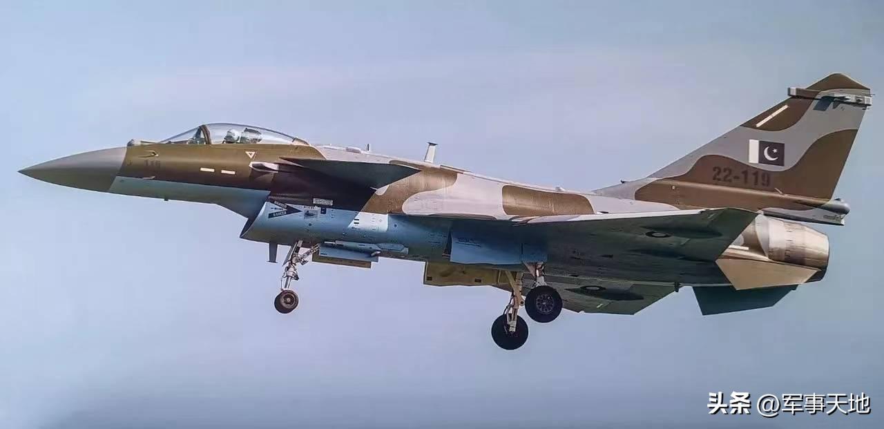 巴飞行员对歼10c评价,油管评歼10c真正的空中格斗战机
