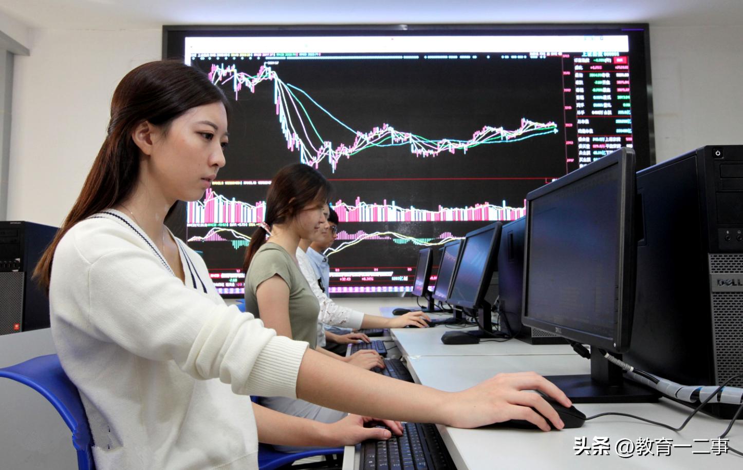 最不建议报考的五大专业,不建议报考的5大专业