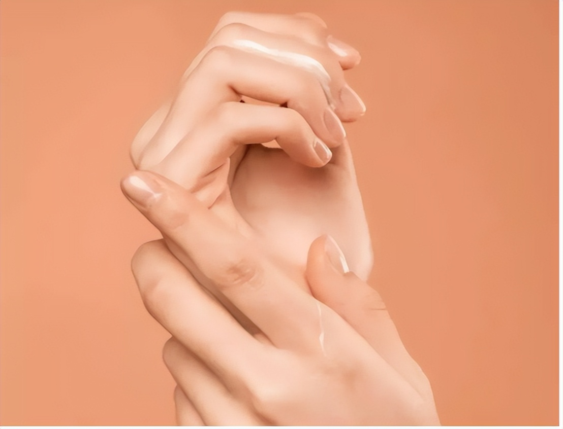 手脱皮开裂痒长癣专用乳膏,手脱皮手癣怎么回事