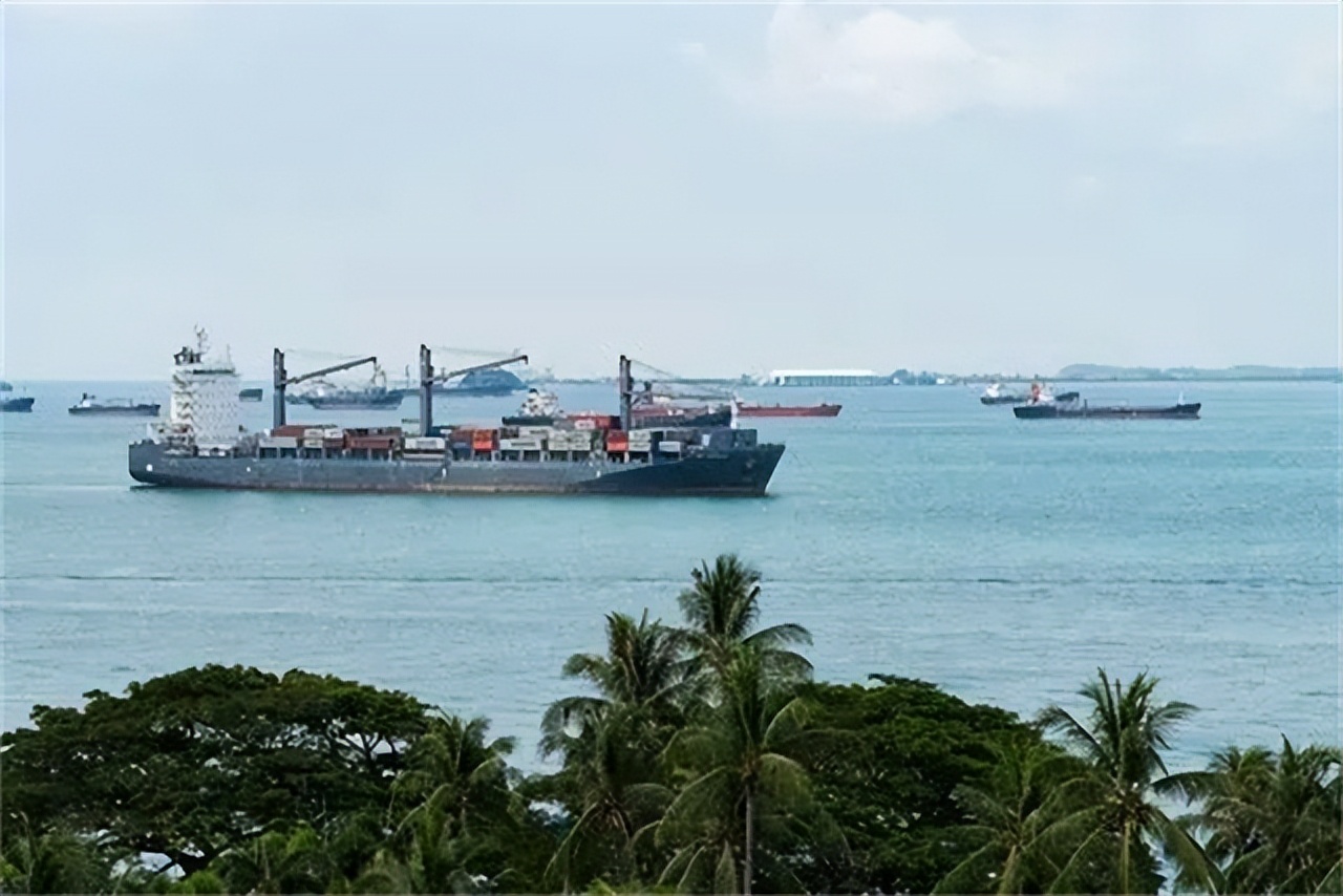 七年前态度恶劣,七年后支持认可,为何新加坡对中国一反常态?