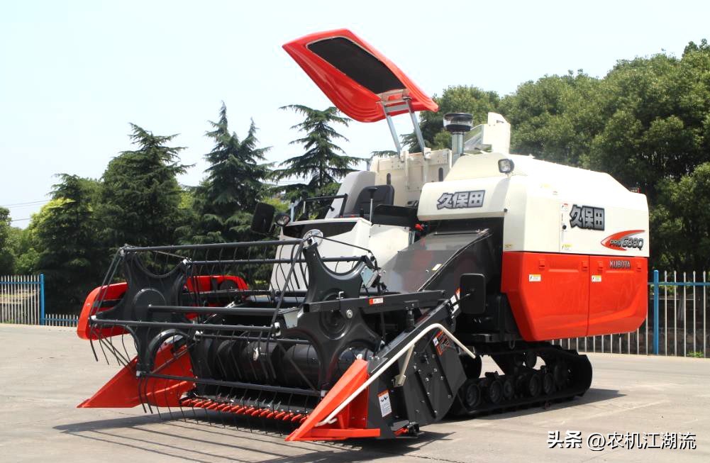 水稻收割机视频和介绍,大型水稻收割机的技术参数