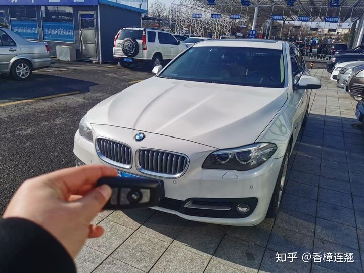 公务员开保时捷macan,公务员开跑车合适吗