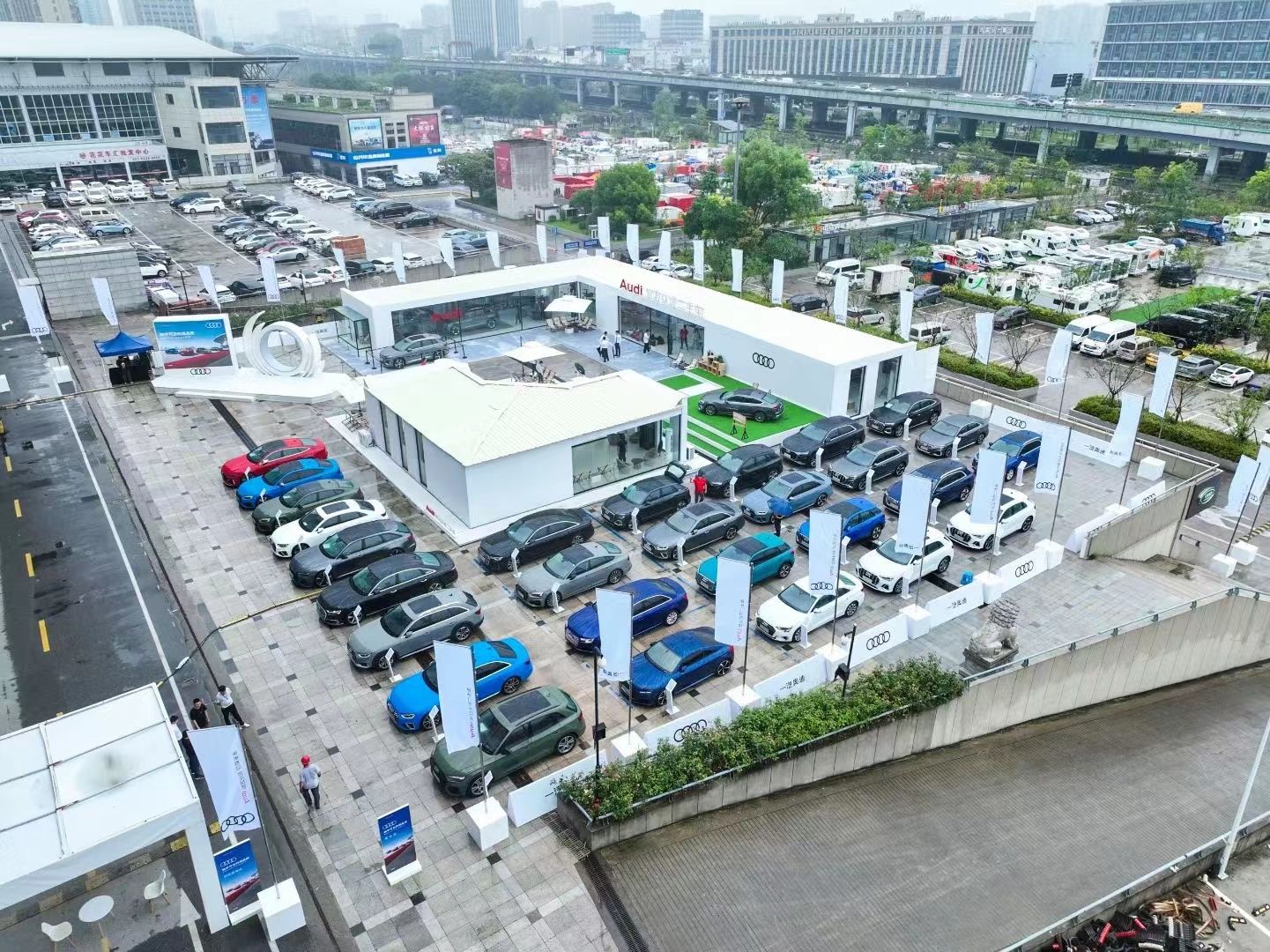 触手可及的高品质二手车,触手可及的高级品质