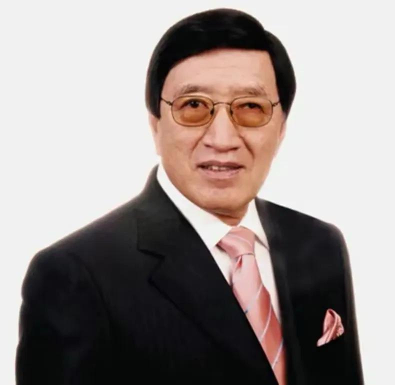 福建穷小伙到菲律宾开800家银行，遗产只留中国妻子，究竟为何？