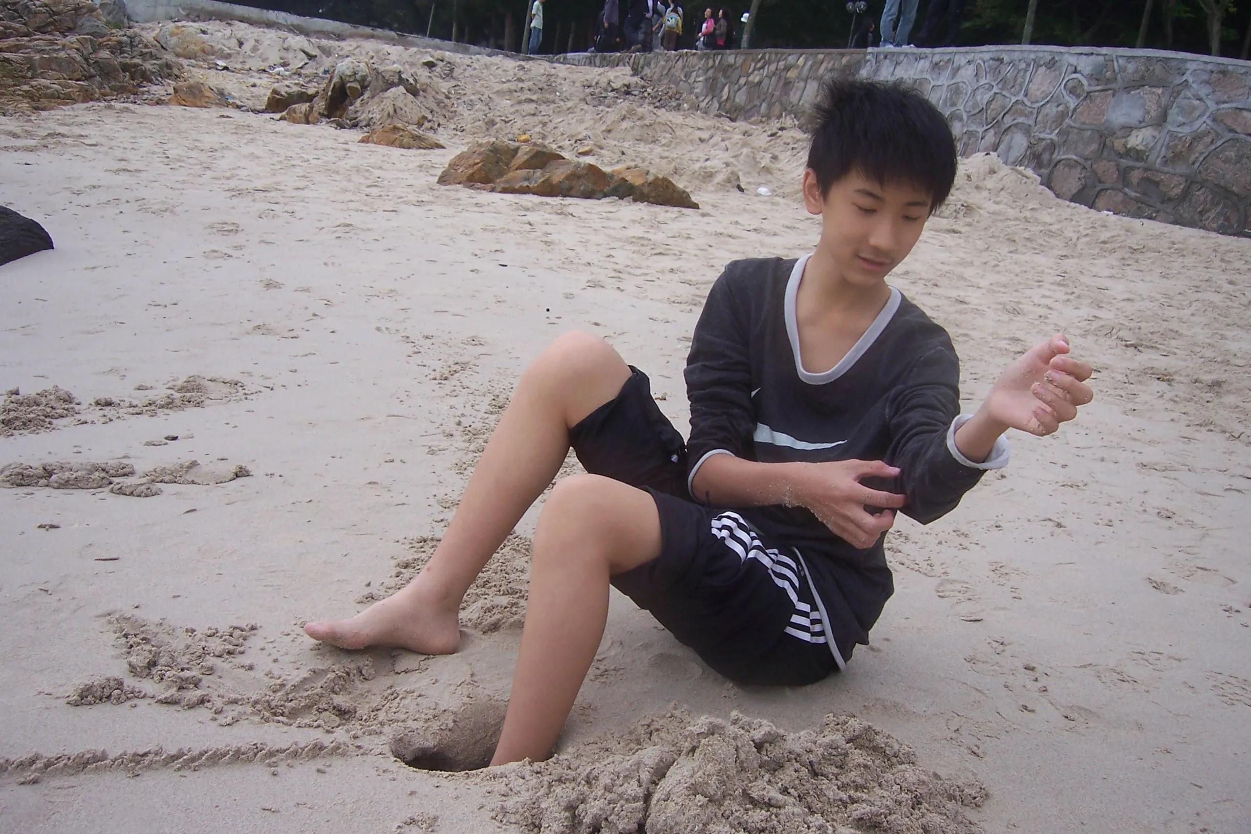 儿子智商100%遗传母亲的吗,儿子16岁和后妈关系不好怎么劝他