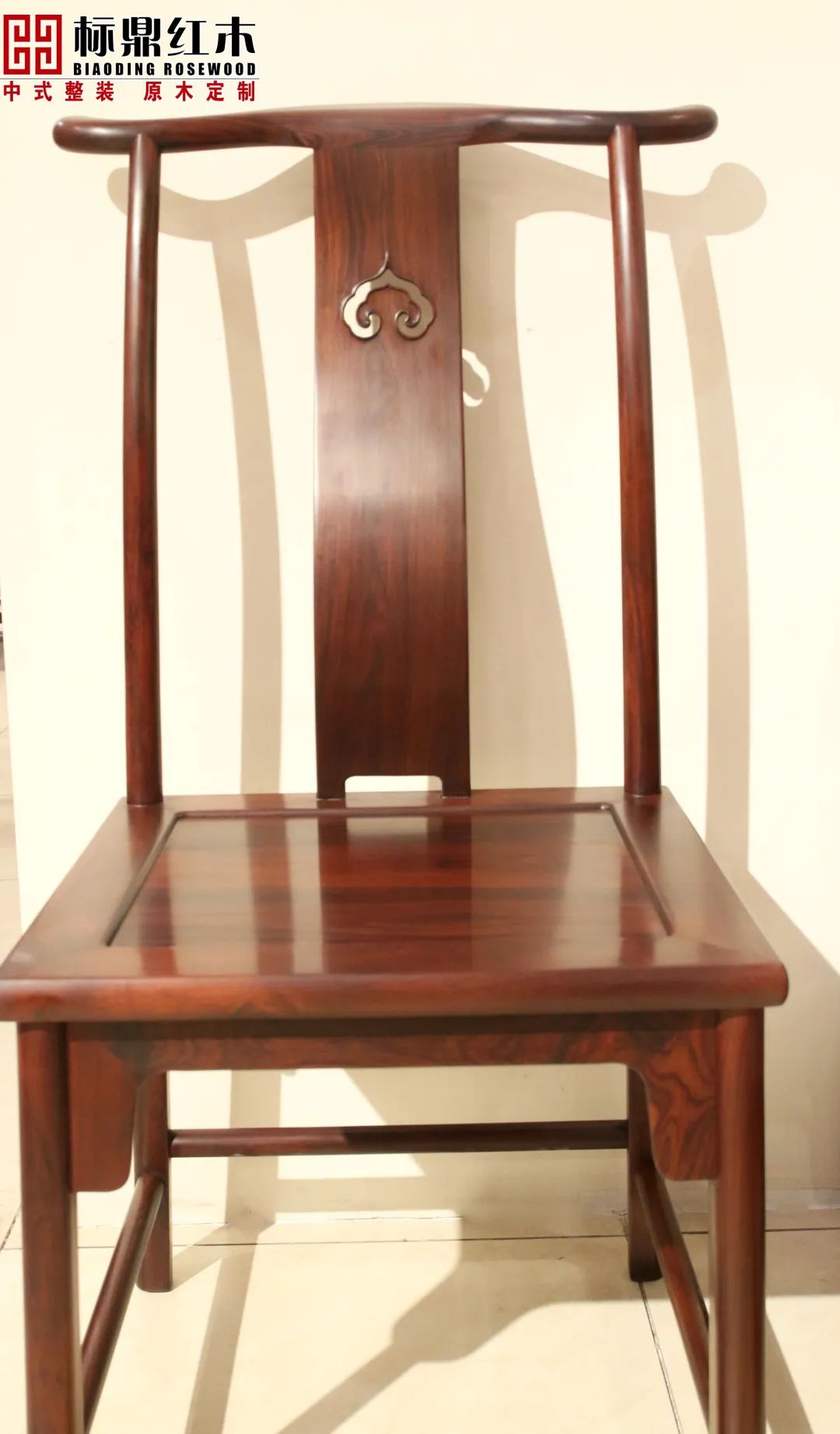 巴里黄檀千里江山圆餐桌介绍,苏阳红巴里黄檀圆餐桌价格