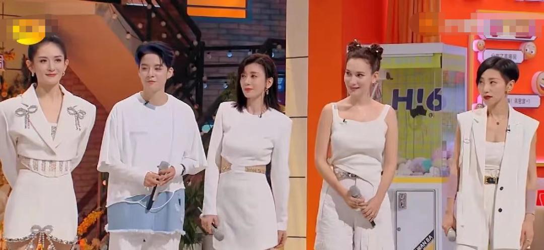 42岁谢娜还要生？现身腹部隆起疑似怀三胎，遭狗仔吐槽拼生儿子