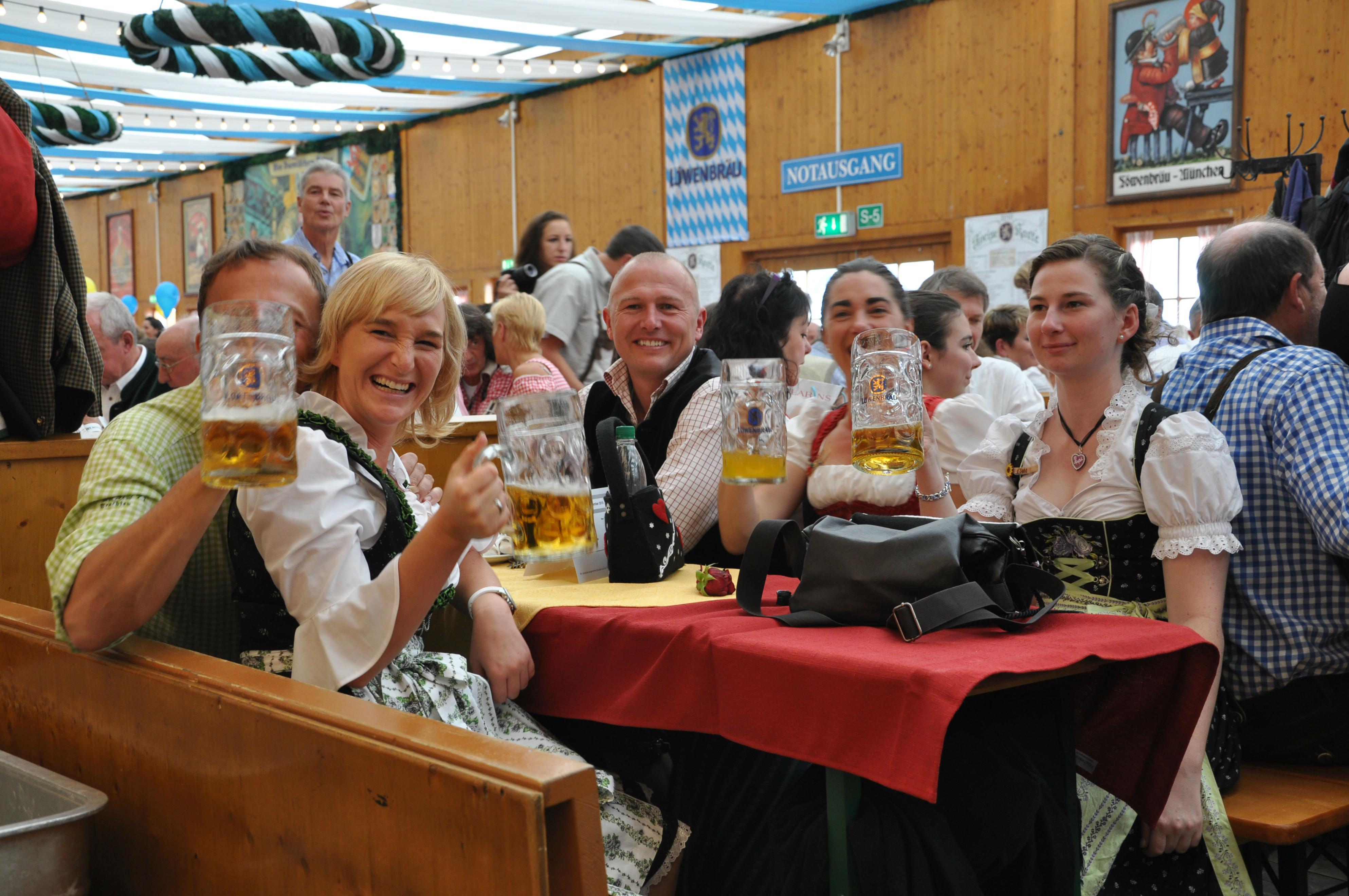 为什么德国装一台空调要15000,在德国装一台家用空调需要多少钱