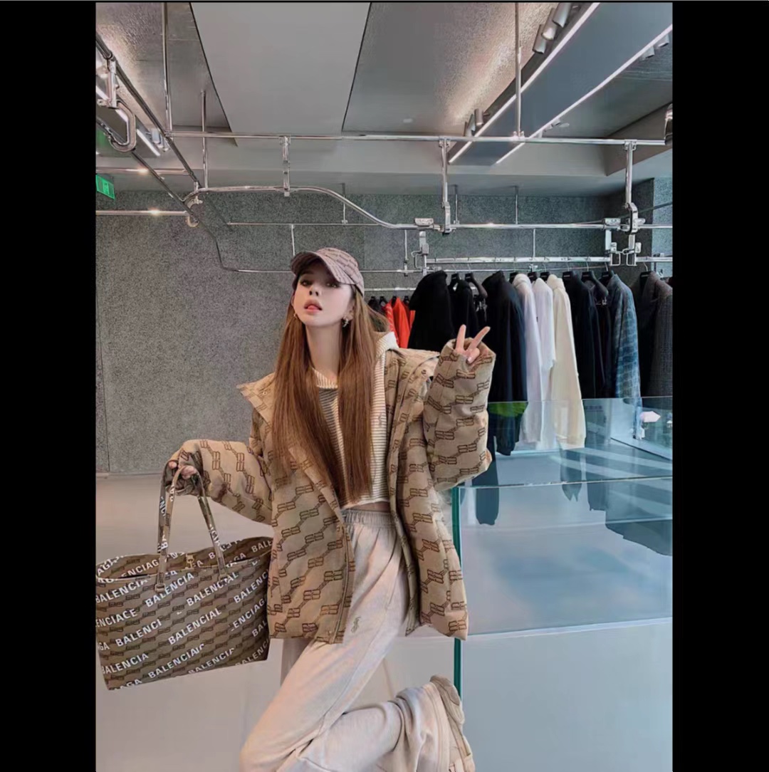 balenciaga巴黎牛仔外套系列,balenciaga巴黎世家羽绒服