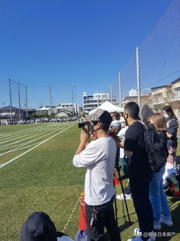 中国人一家三口定居日本幸福生活,上海人在日本定居