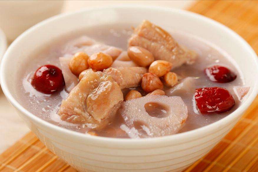 煮莲藕汤不发黑的方法,莲藕汤浓白不发黑