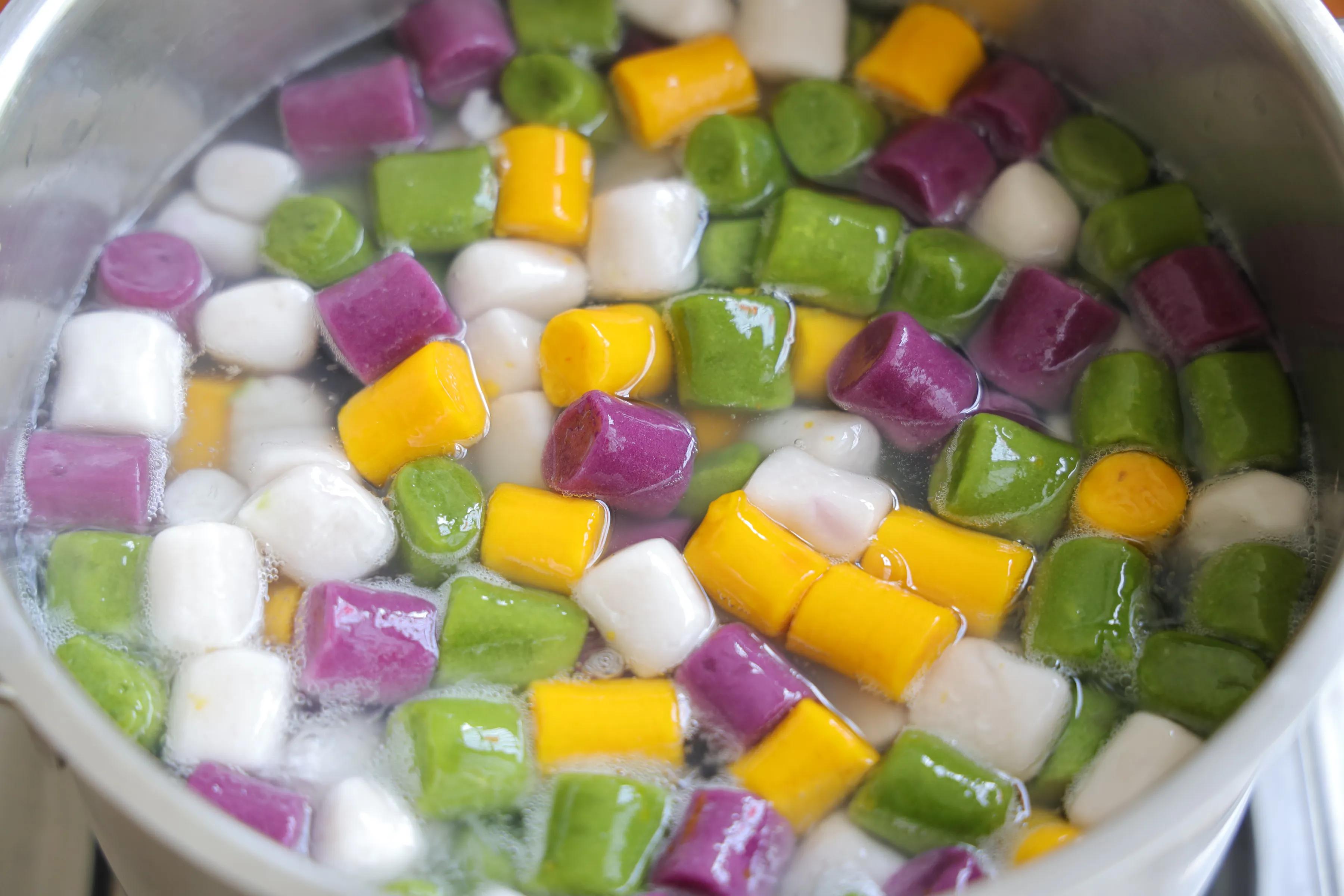 在家做的芋圆小甜品,甜品店里面的甜品怎么做