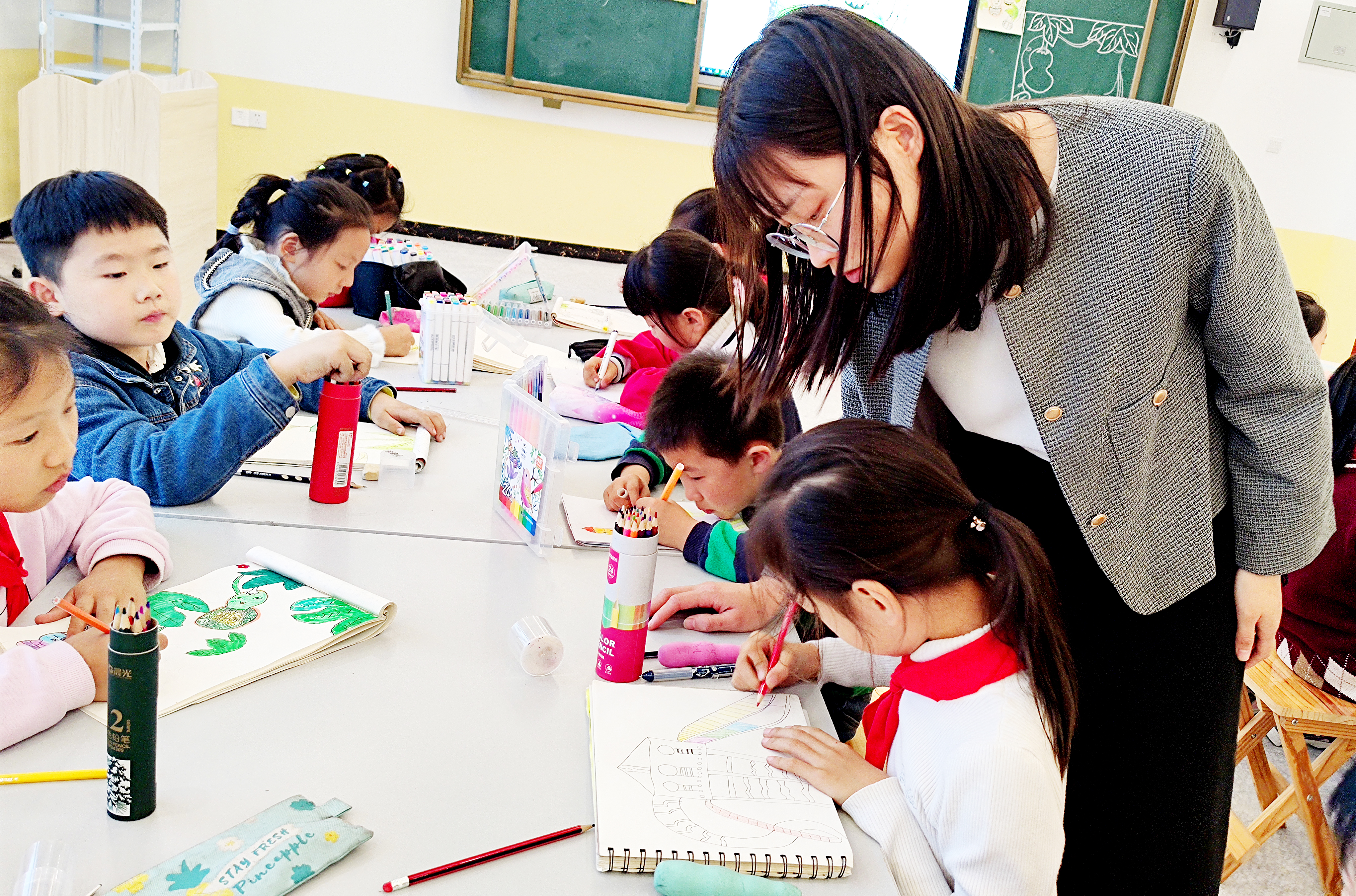 让校园成为师生幸福成长的乐园,让学校成为孩子幸福的乐园