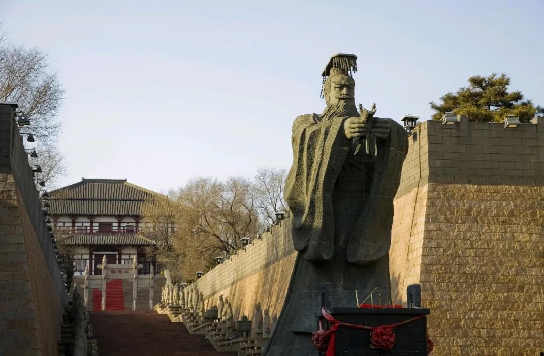 从秦始皇到现代中国：一个国家的漫长历史