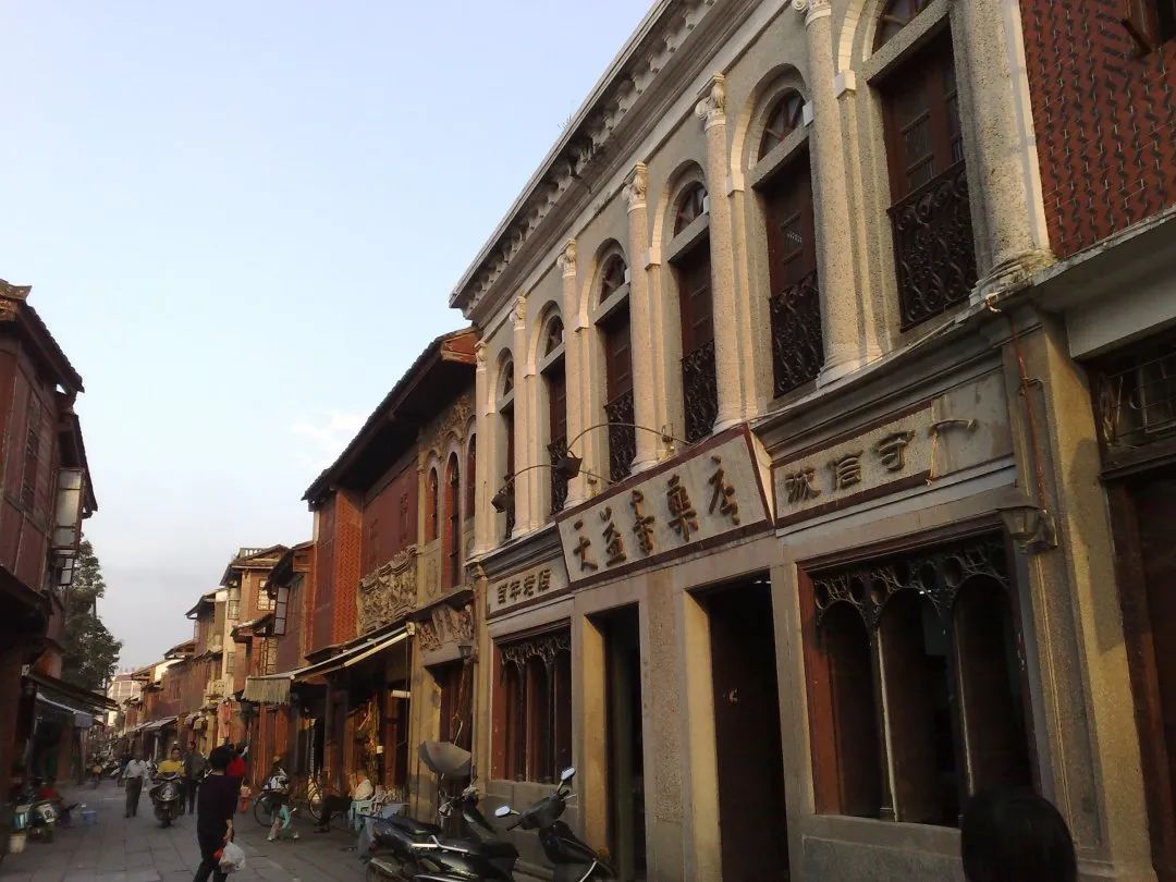 闽山闽水物华新在师生中引热议,闽南旅游推荐漳州旅游攻略