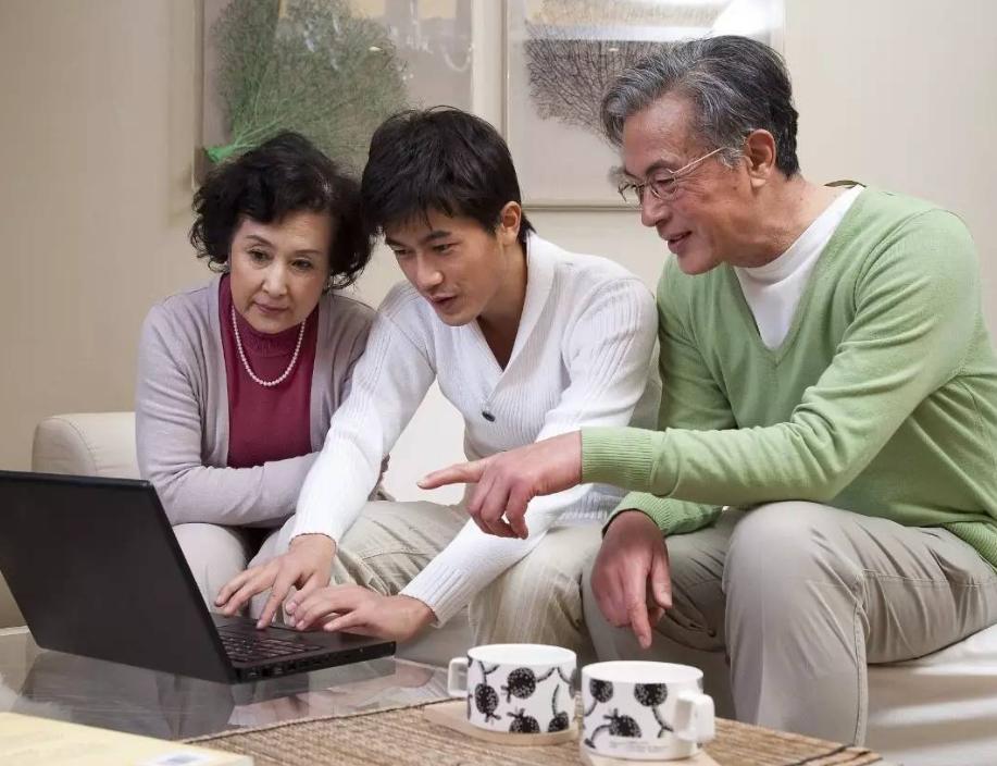 70岁以上老年人夜尿频吃什么药好,老年人尿急尿频尿裤子是什么原因