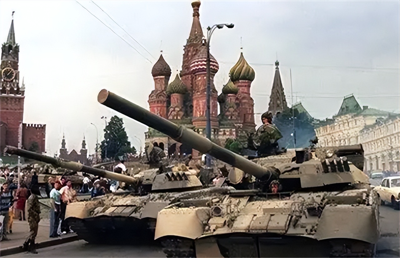 攻入柏林后的苏军,攻入柏林前后死多少苏联人