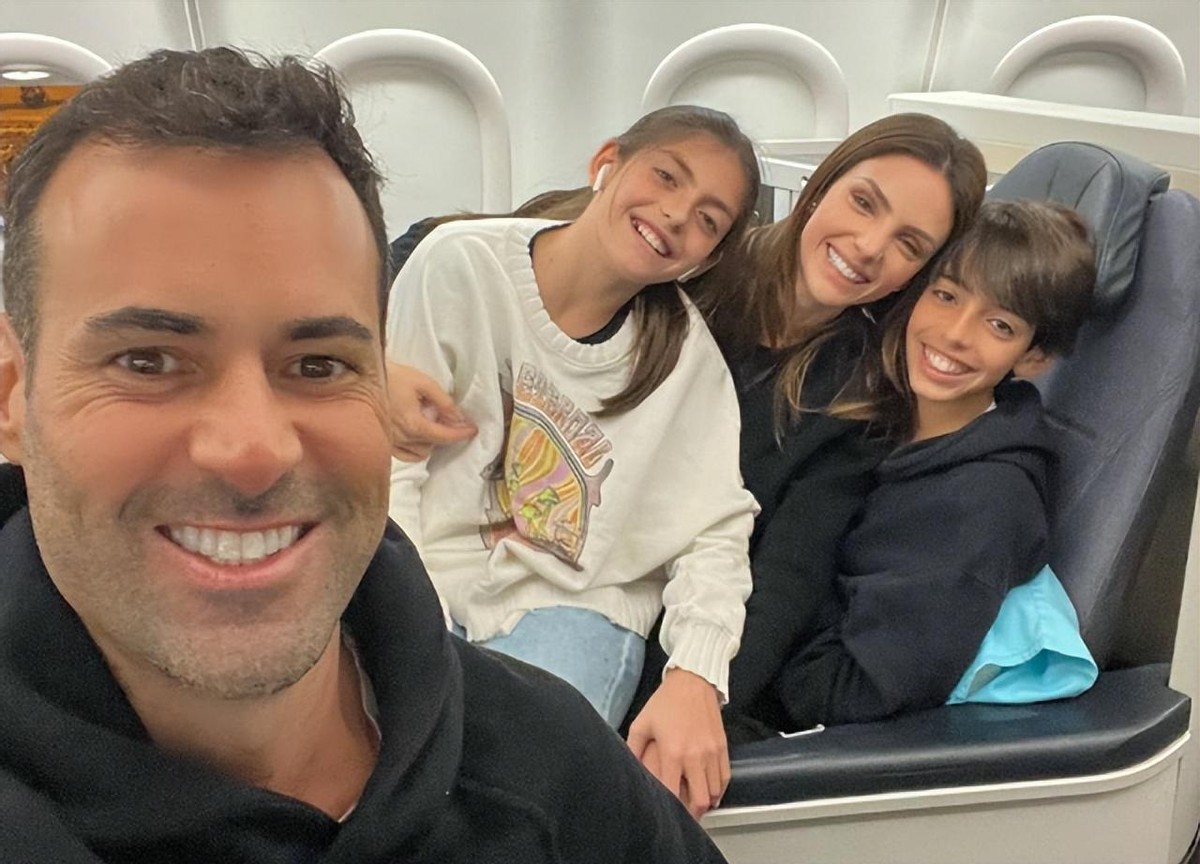 卡卡变成人有多帅,卡卡从1岁到35岁的容貌变化