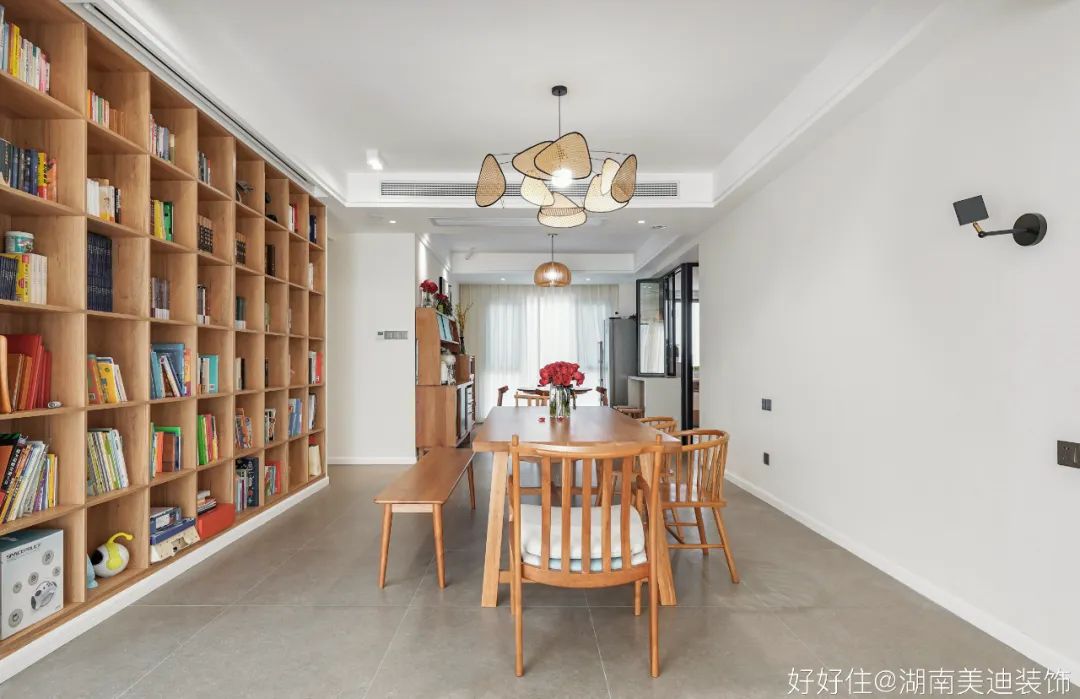 小户型客厅不装电视,小客厅布置极简不要电视