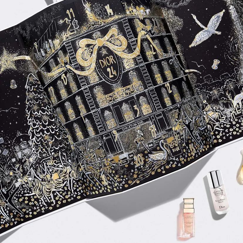 2022全球30位热门女装服装联名设计师和艺术家