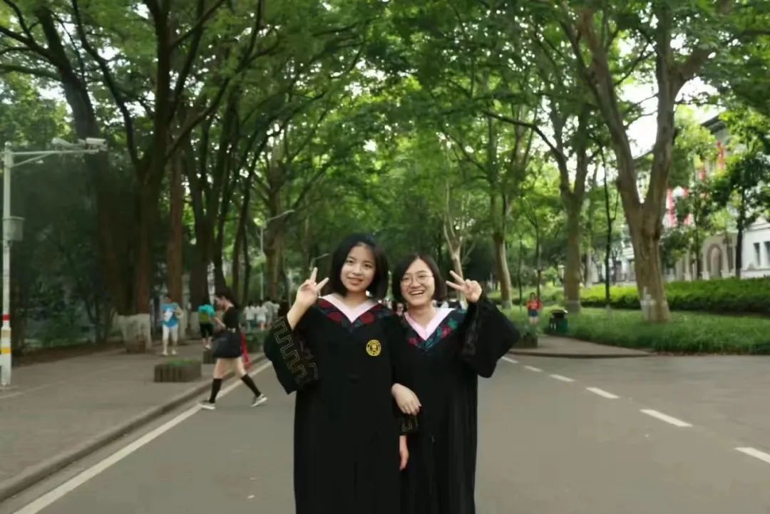 大学生去养猪、干保洁、做美甲…现在的年轻人在想啥？