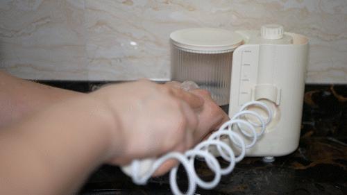 深层清洁冲牙器,清洁牙齿更方便米家便携式冲牙器