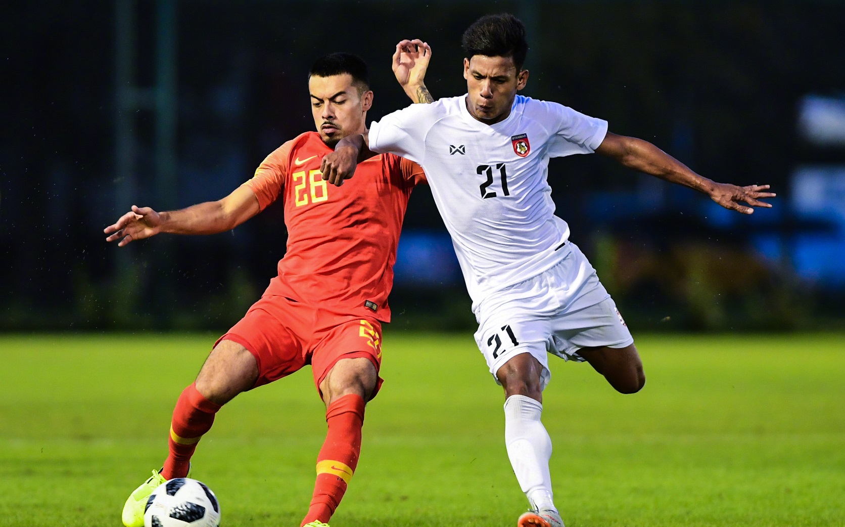 又一归化倒下！重金请来玻璃人，里皮当年不愿重用，疑难病毁生涯