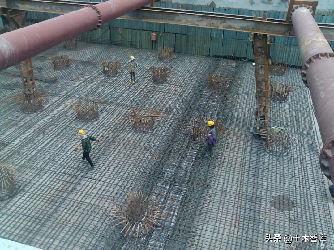 120防水卷材和sbs防水卷材哪个好,高分子单面自粘防水卷材类型