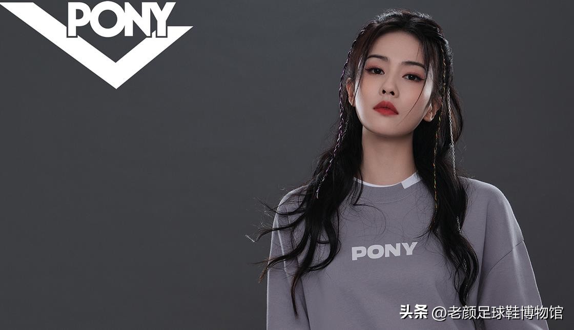 号称赞助过球王贝利拳王阿里的美国潮牌，靠曼联王朝92班昙花一现