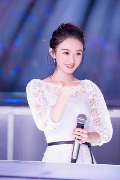 赵丽颖：从小辣妈到“热巴抢男友”，揭秘影视圈最受欢迎的甜茶