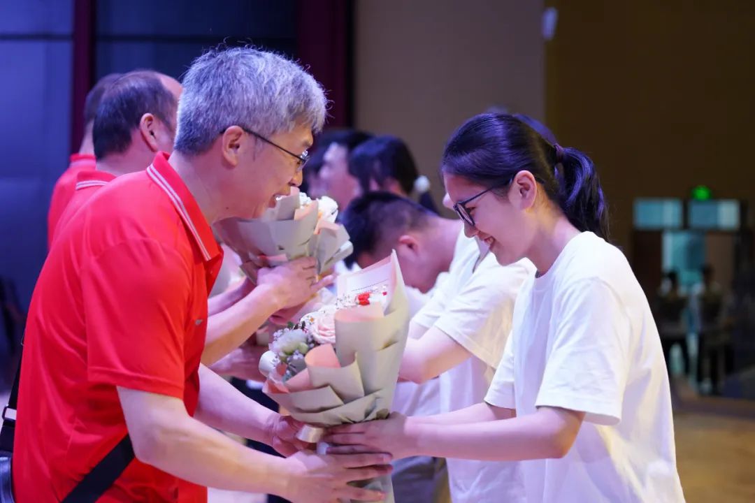 重庆市江北中学毕业典礼|情系江中青云万里