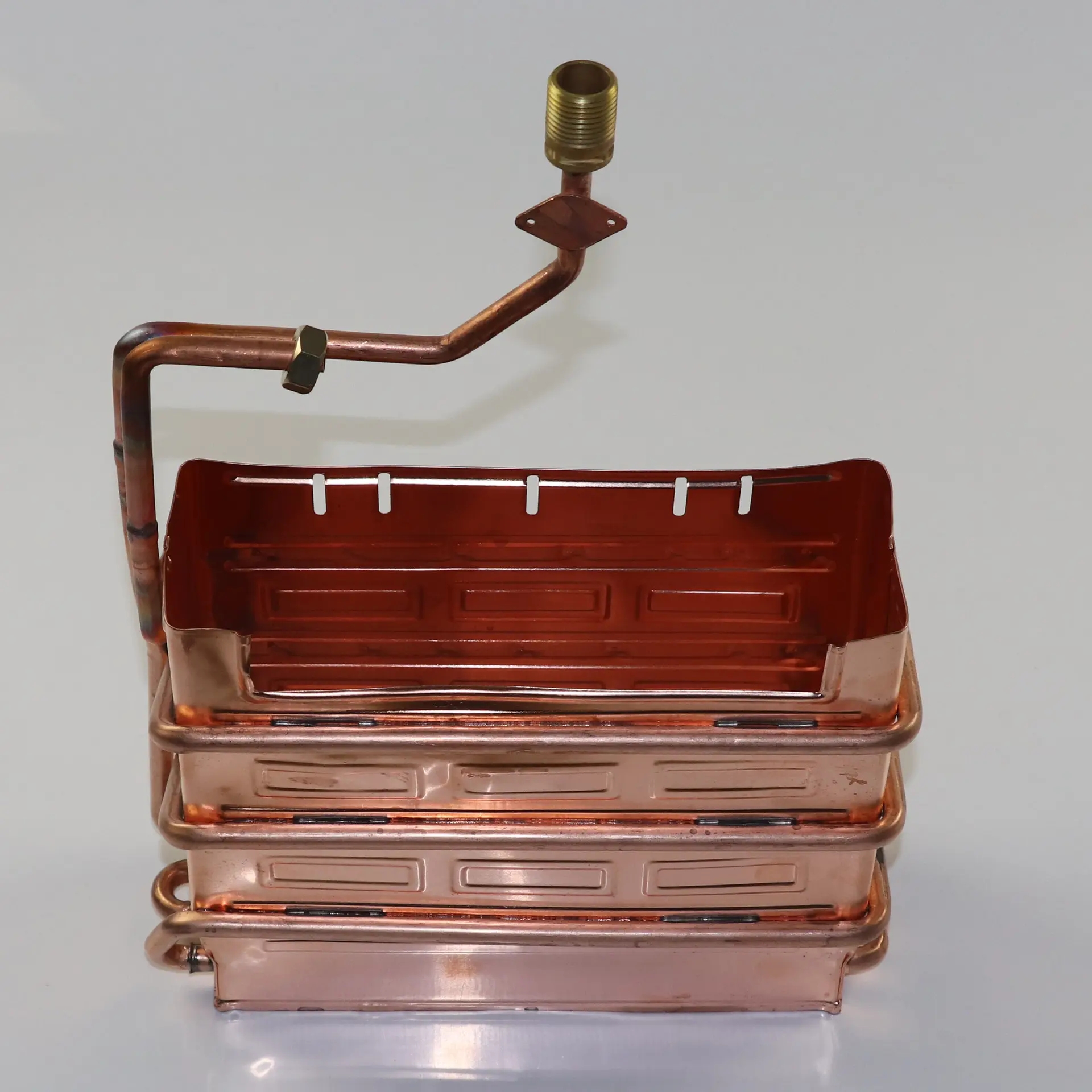 热水器水箱漏水最直接的补救方法,太阳能热水器水箱漏水的解决方法