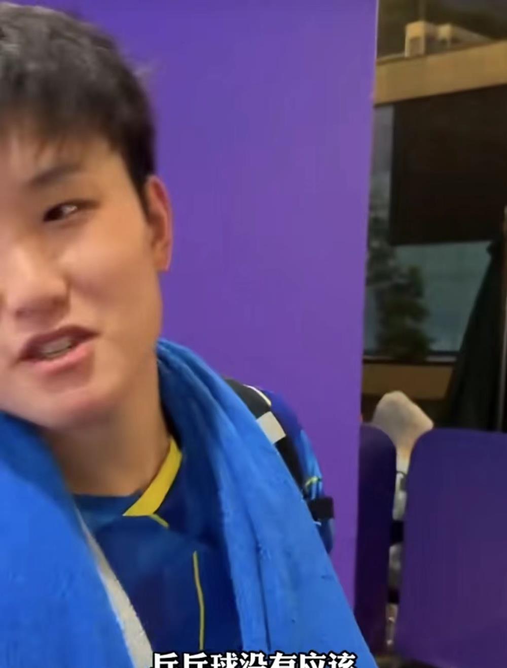 张本智和奥运会输球的视频,张本智和爆冷出局国乒收获大礼