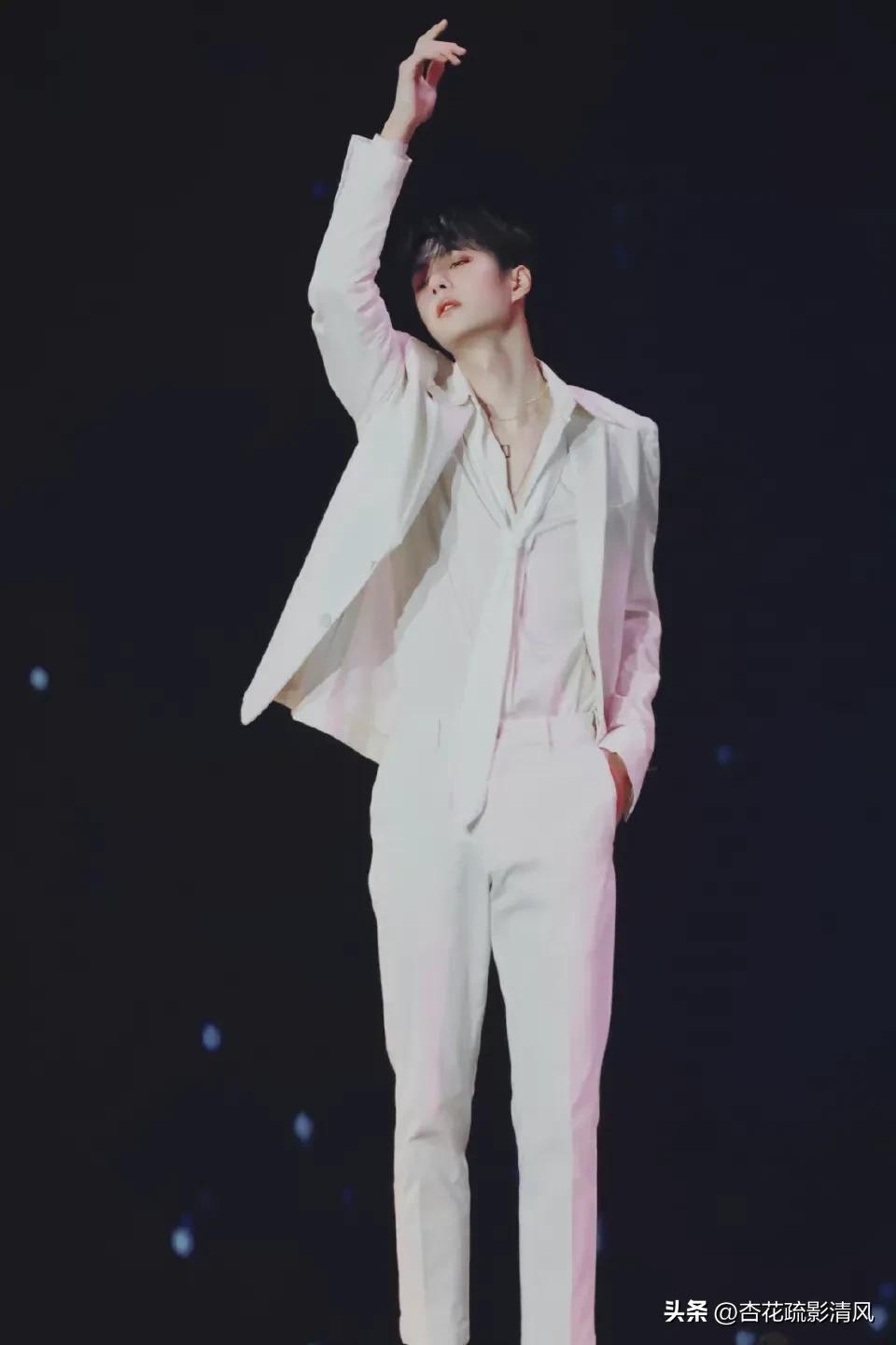 王一博很轻松的舞蹈,王一博所有的舞蹈