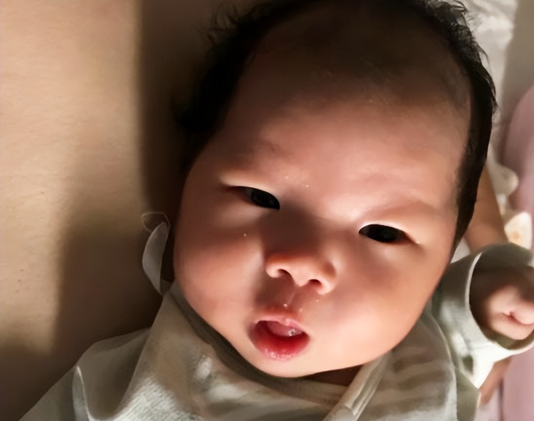 怎么引导宝宝和大人说话,宝宝多大会对大人说话