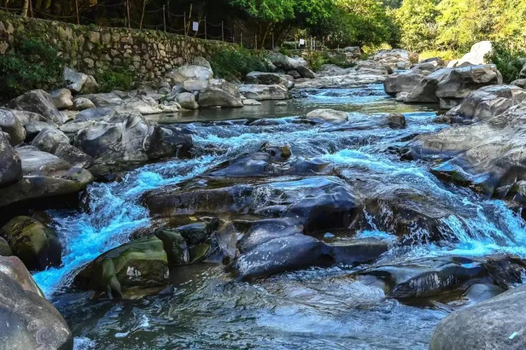 四会奇石河景区的银龙大瀑布,肇庆出发2-3天短途旅游推荐