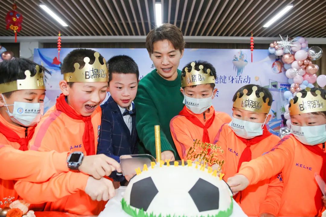 王霜是党员吗,王霜人大代表