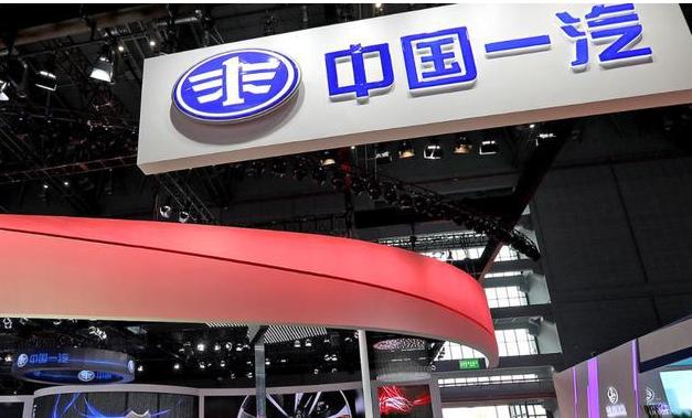 江苏女首富第一名,身价千亿的中国女首富