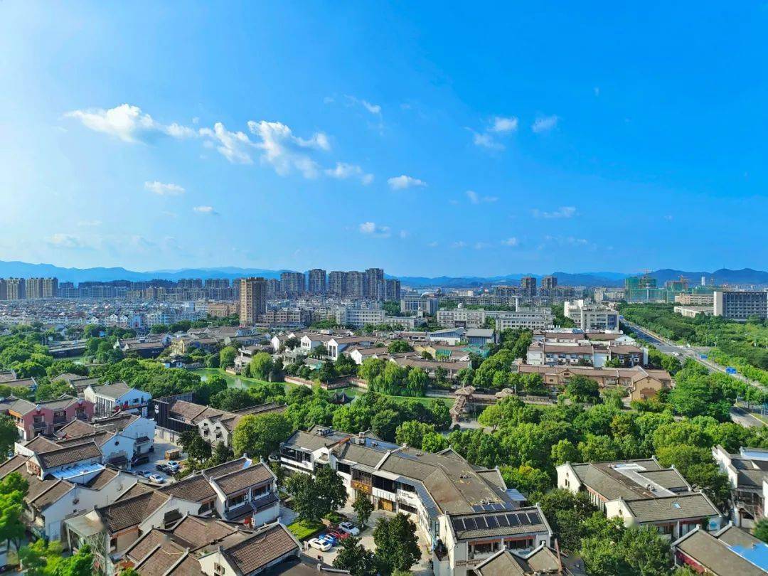 鼓励市民下乡参与乡村建设,市民下乡激发乡村发展新活力