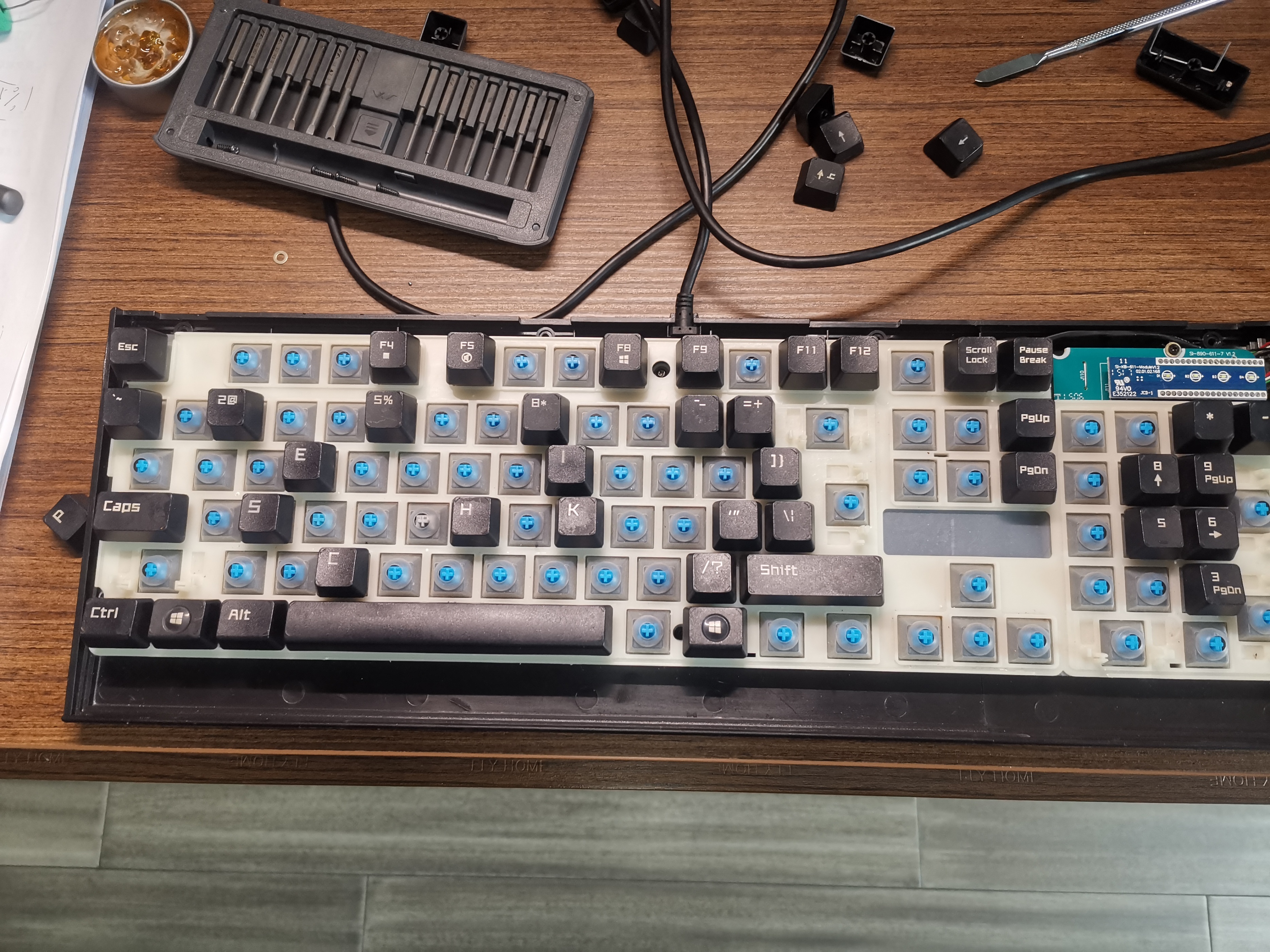 狼蛛鬼王键盘键位图,狼蛛机械鬼王3区支持换轴吗