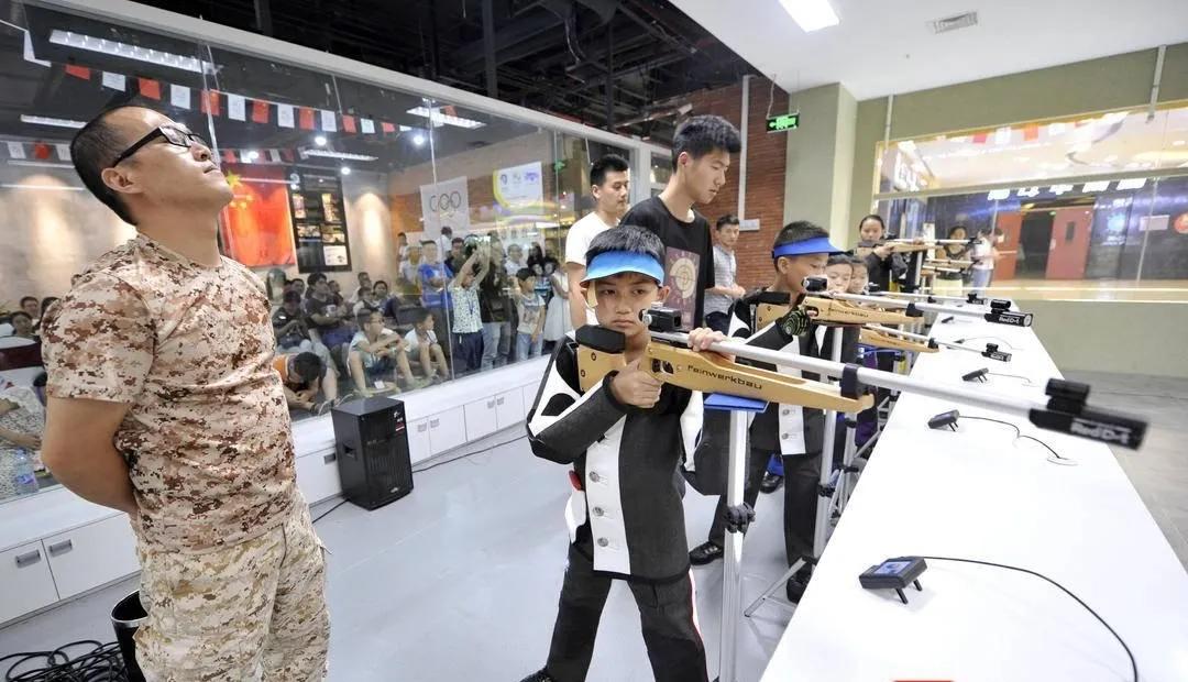 射击世界杯双冠，射击神童——盛李豪