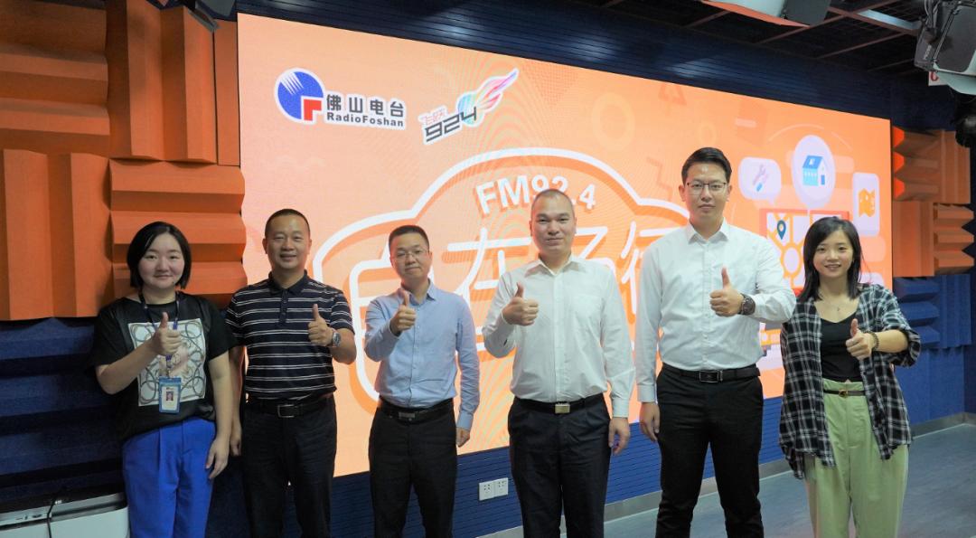 宝贝快上车！快递“送送送”模式开启→