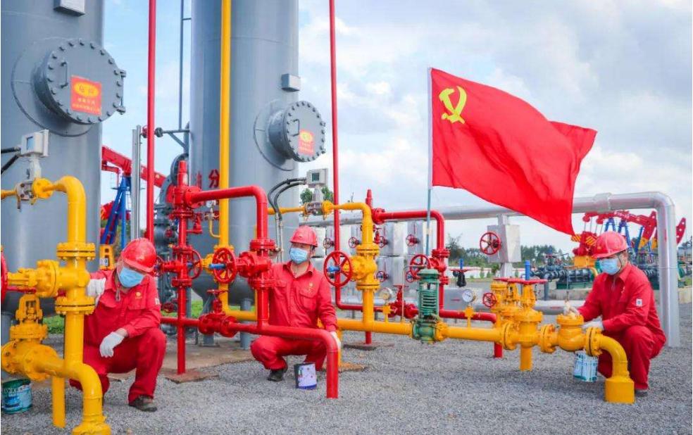 纠结买新能源还是油车,买燃油车还是新能源汽车纠结中