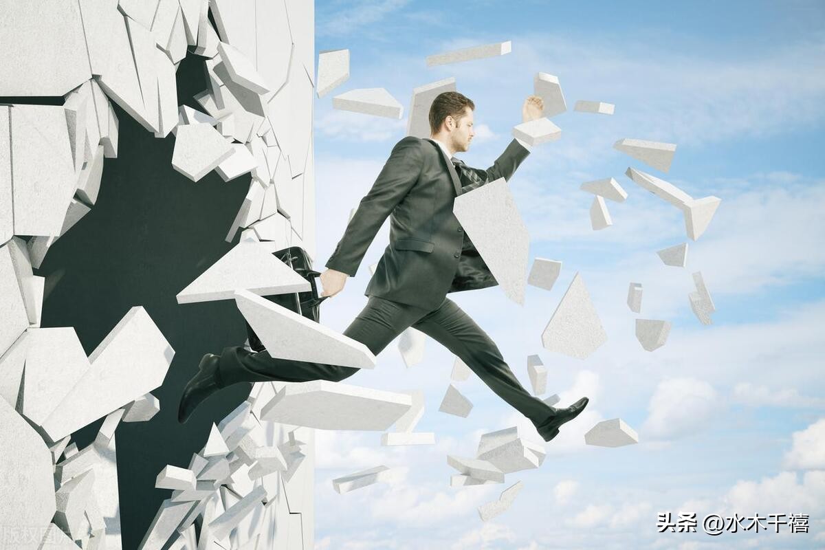 股价突破的37种形态,股价创一年新高后的三种走势