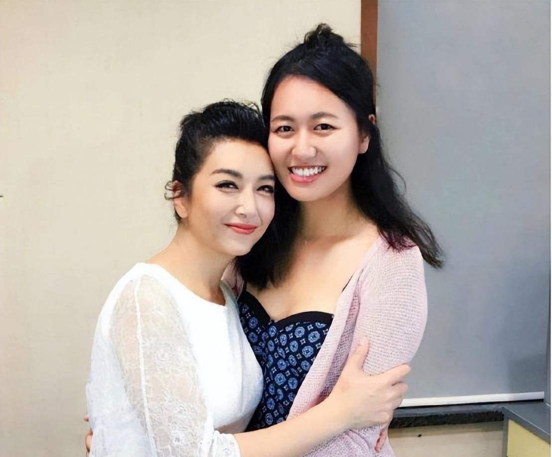 江珊高曙光为何离婚,江珊和高曙光为啥离的婚