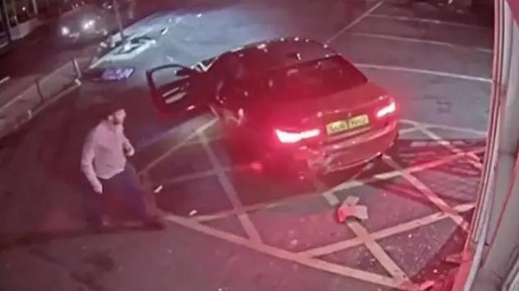 种族歧视白人男子被判刑,白人歧视亚裔结果被人枪杀